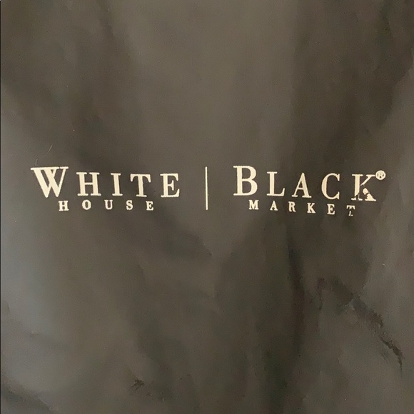 White House/Black Market - Picture 6 of 8